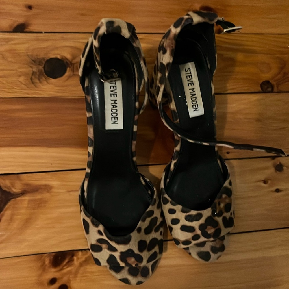 Steve Madden high heels, leopard print size 6 ½